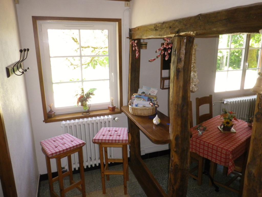 Chambre D'Hotes La Haie Fleurie Chevillard Exterior foto